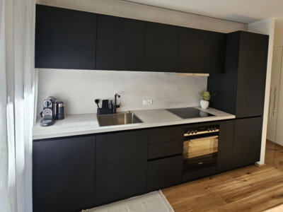 AV 2135-GL Schwarz UV Mattlack