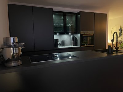 Neubau AV1080-GL graphit Feinstruktur
