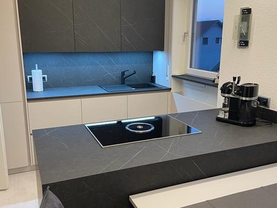 Umbau AV2045-GL Marmor dunkel Mattlack